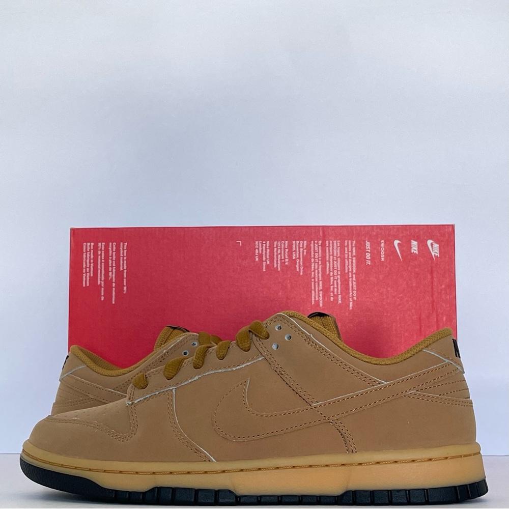 Nike Dunk Low Retro Se “Wheat/Wheat-Gum Yellow-Black”